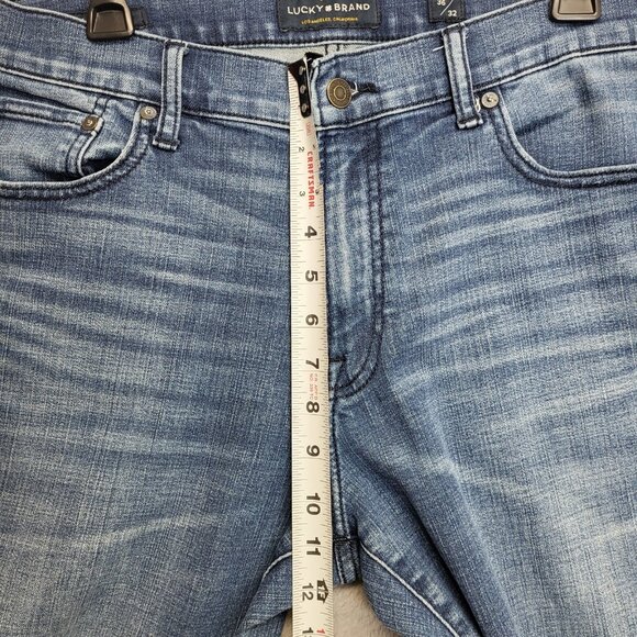 Lucky Brand 221 Straight Jeans Mens 36x32 Blue Denim Stretch Cotton Whiskered - Picture 6 of 13